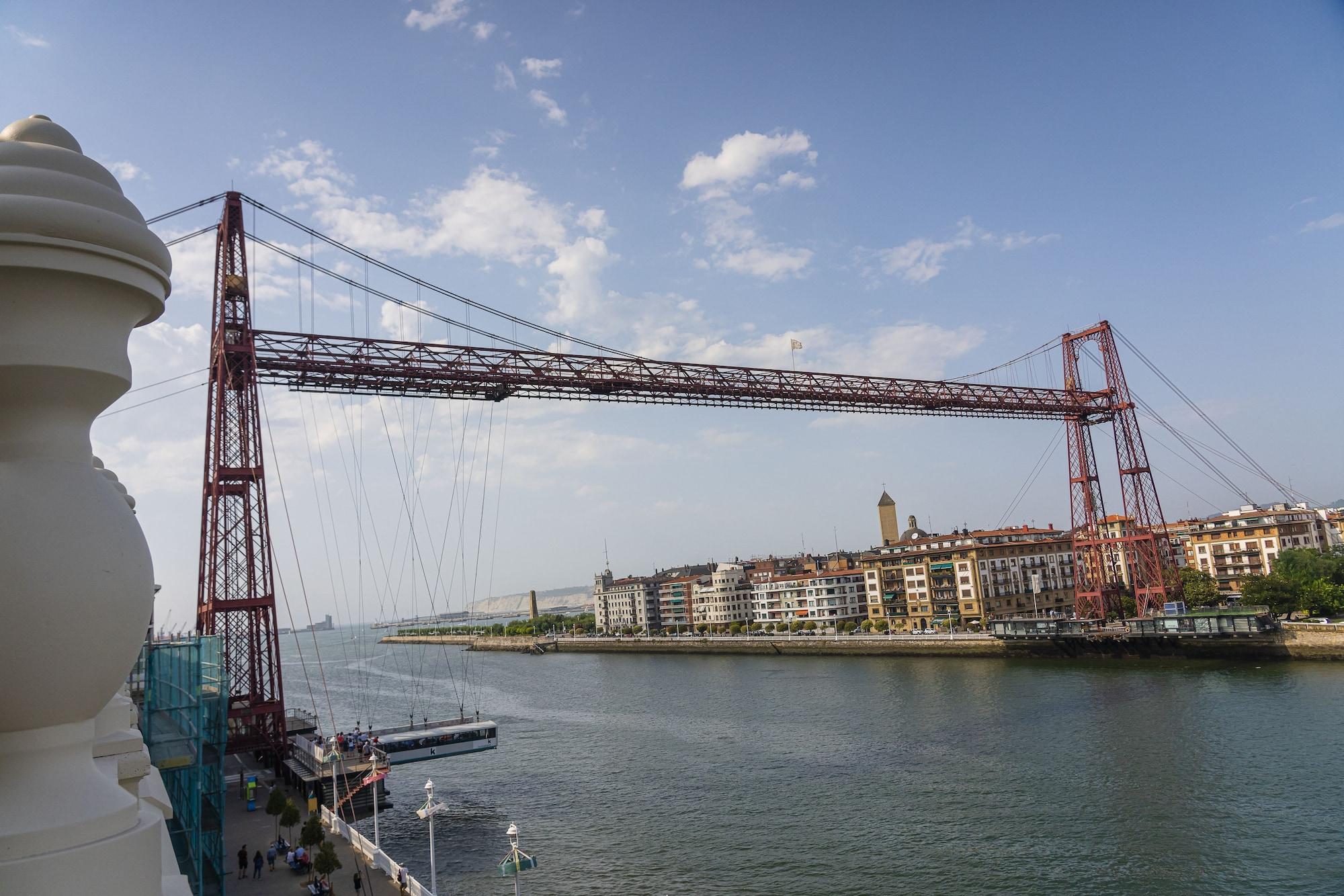Puente Colgante Boutique Hotel Portugalete Bagian luar foto